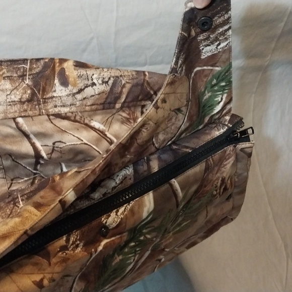 Guide Series Men's XL Waterproof Camo Tech 2.0 Pants - Picture 3 of 8